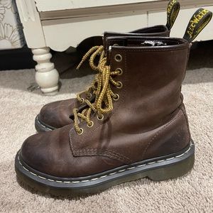 Dr.Martens brown leather